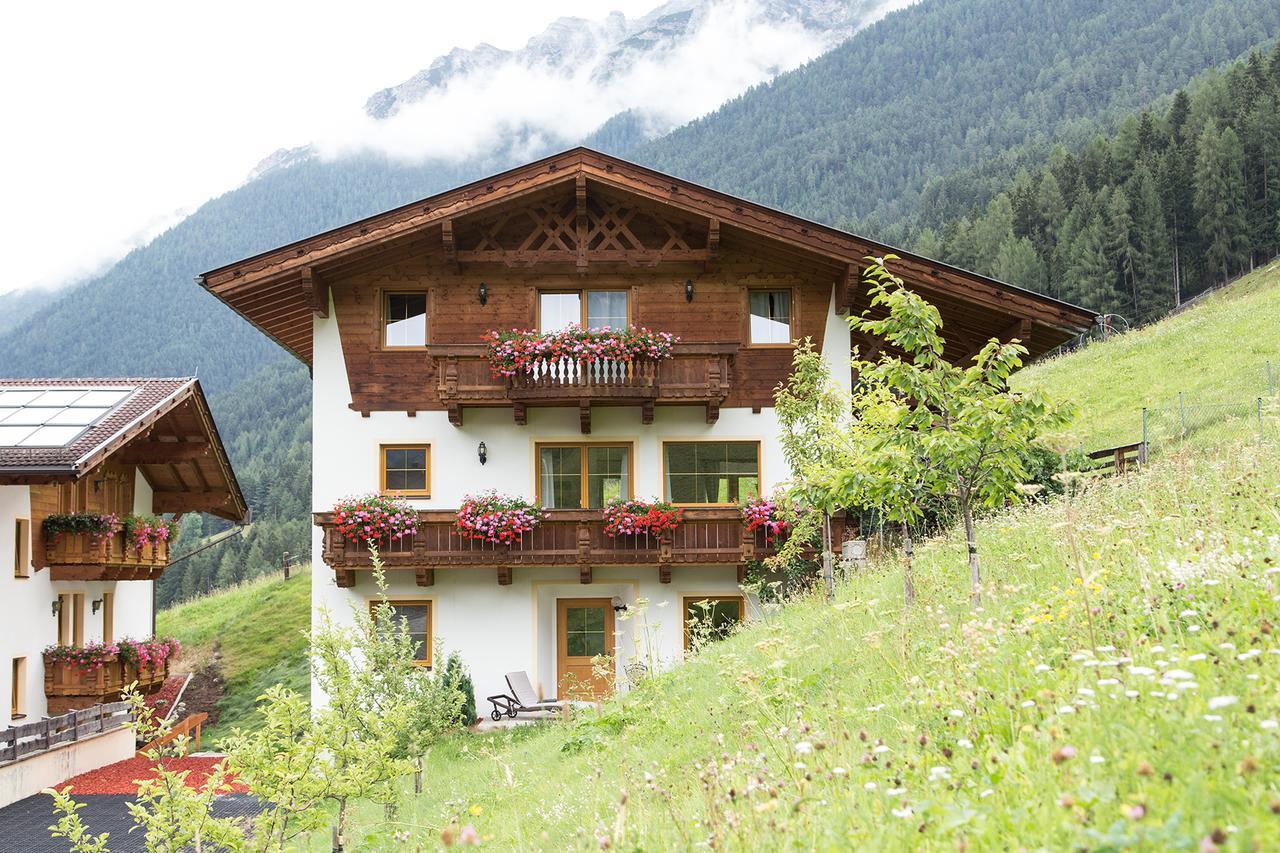 Kratzerwirt Apartments Neustift im Stubaital Exterior foto